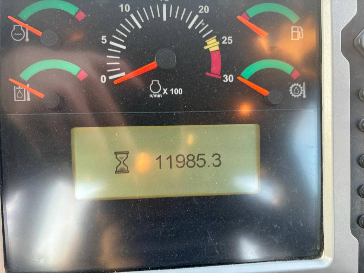 CAT 972K - Kolový nakladač: obrázek 5 CAT 972K - Kolový nakladač: obrázek 5