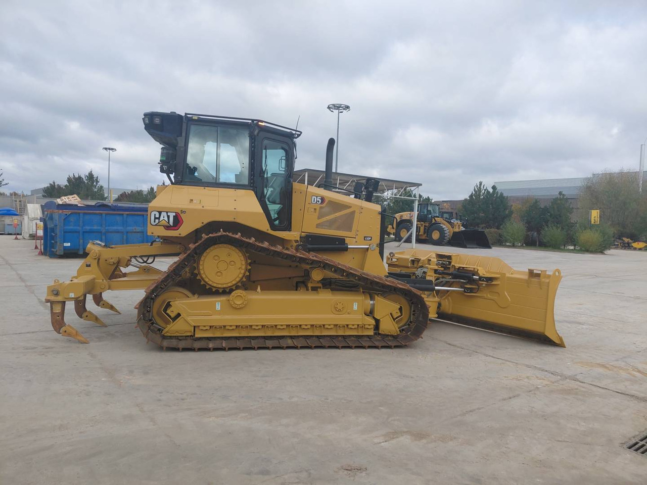 CAT D5 - Buldozer: obrázek 5 CAT D5 - Buldozer: obrázek 5