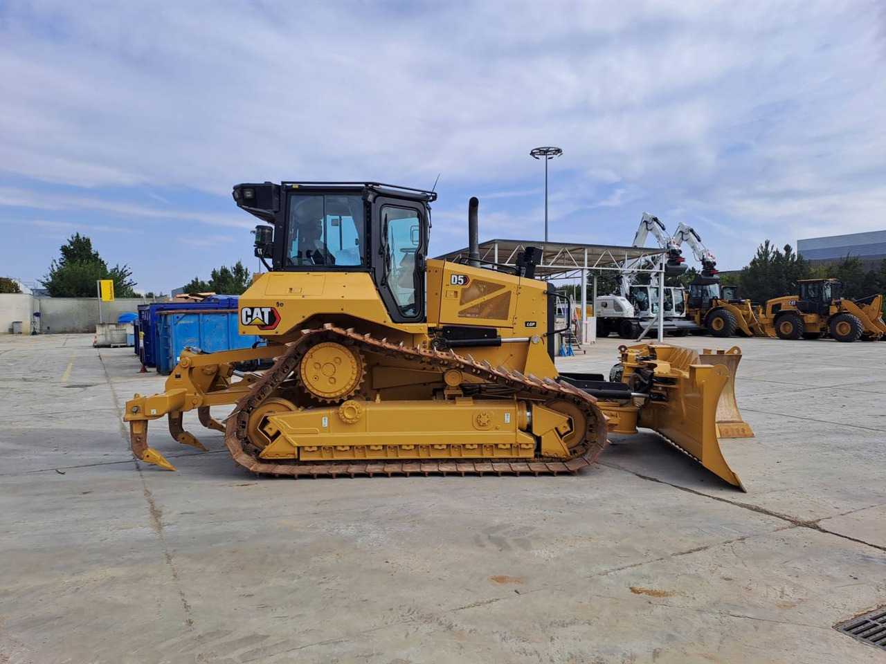 CAT D5 - Buldozer: obrázek 5 CAT D5 - Buldozer: obrázek 5