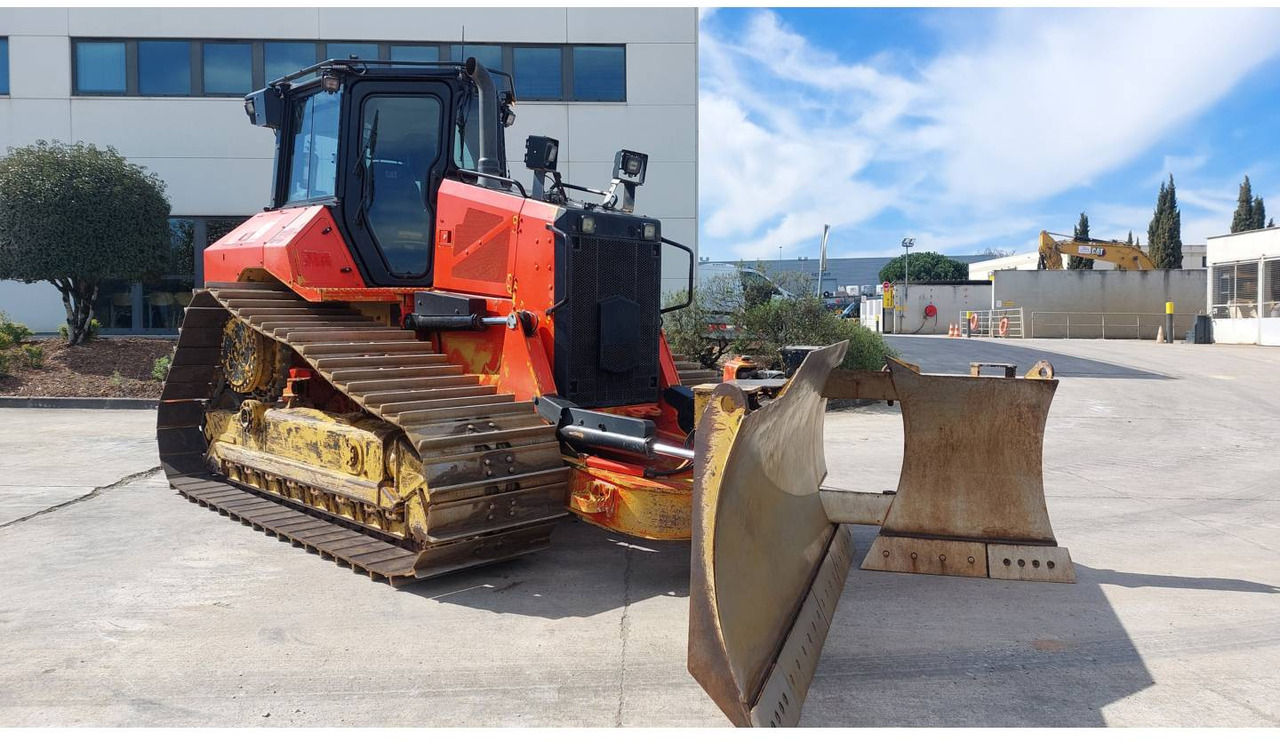 CAT D5 - Buldozer: obrázek 2 CAT D5 - Buldozer: obrázek 2