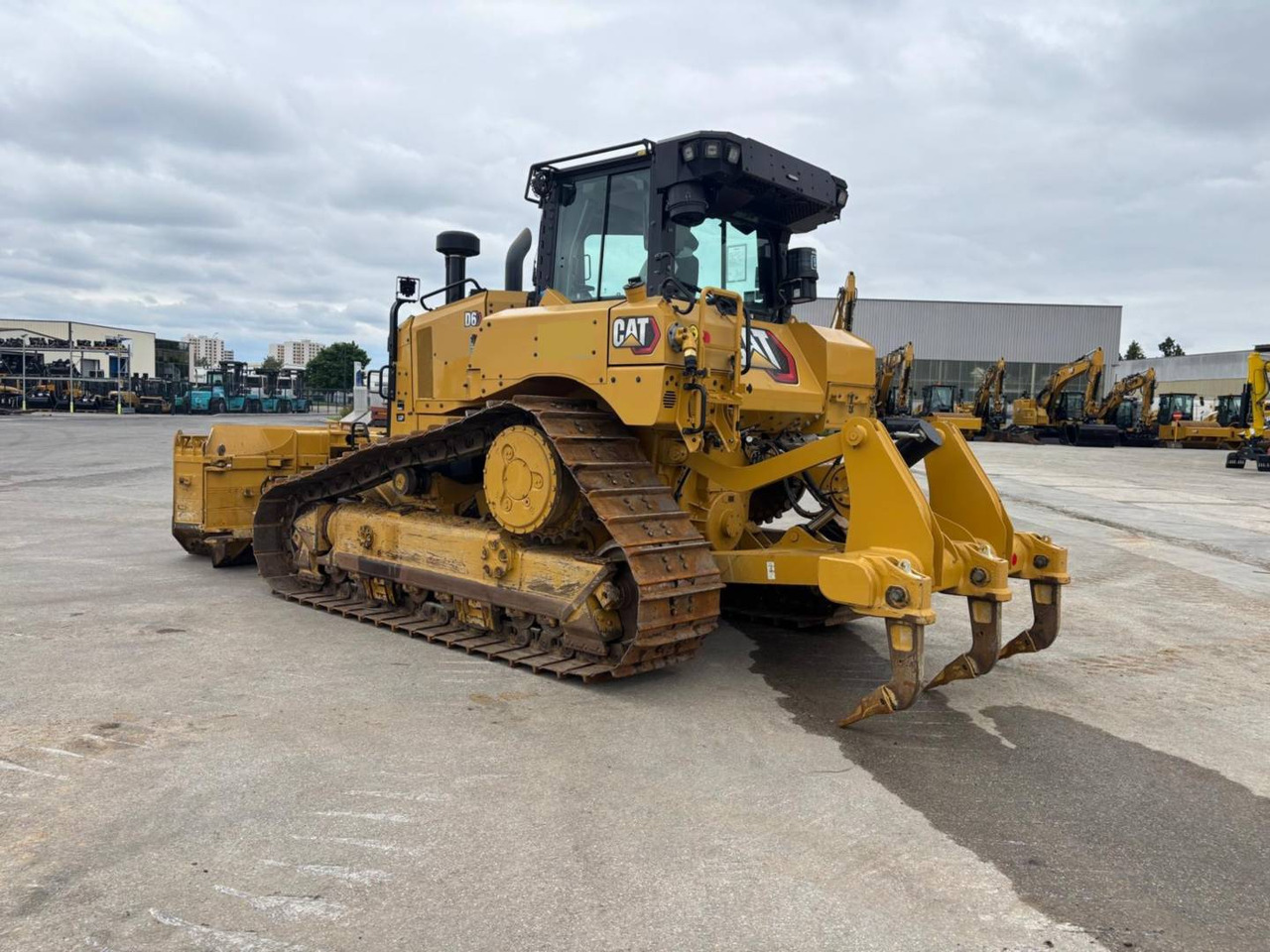 CAT D6 VPAT - Buldozer: obrázek 3 CAT D6 VPAT - Buldozer: obrázek 3