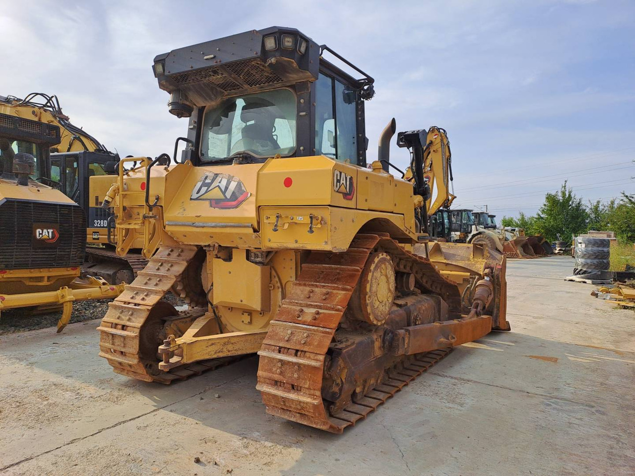 CAT D6 XE - Buldozer: obrázek 3 CAT D6 XE - Buldozer: obrázek 3