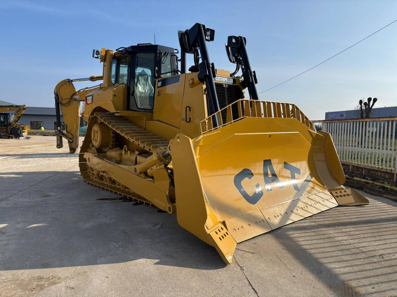 CAT D8T - Buldozer: obrázek 1 CAT D8T - Buldozer: obrázek 1