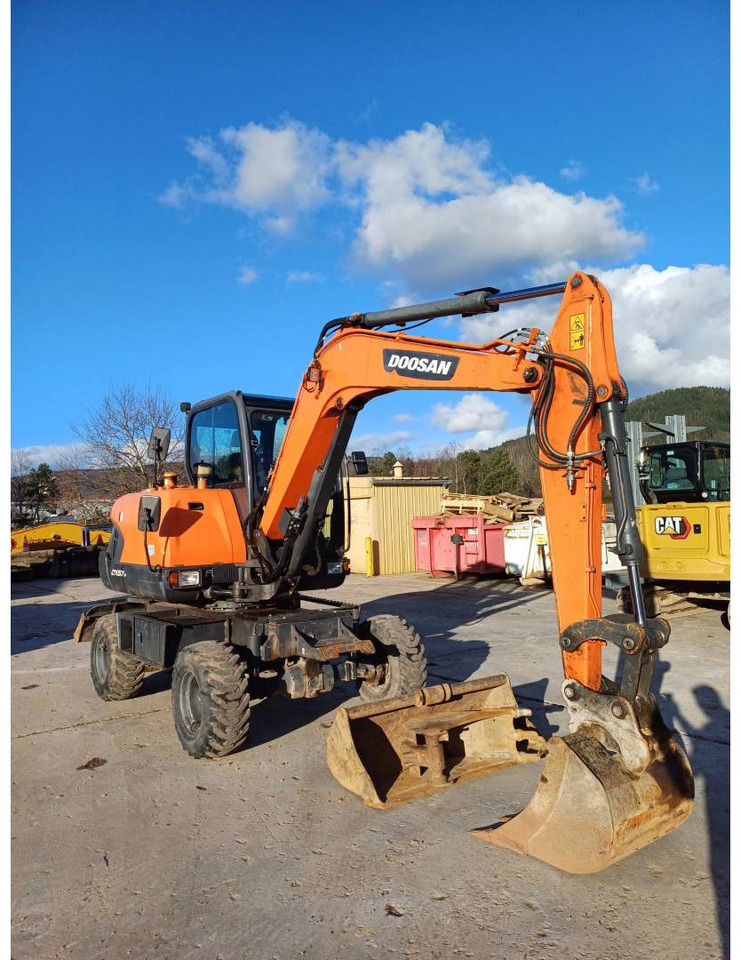 DOOSAN INFRACORE AMERICA CORP. DX57W-7 - Kolesové rýpadlo: obrázek 2 DOOSAN INFRACORE AMERICA CORP. DX57W-7 - Kolesové rýpadlo: obrázek 2
