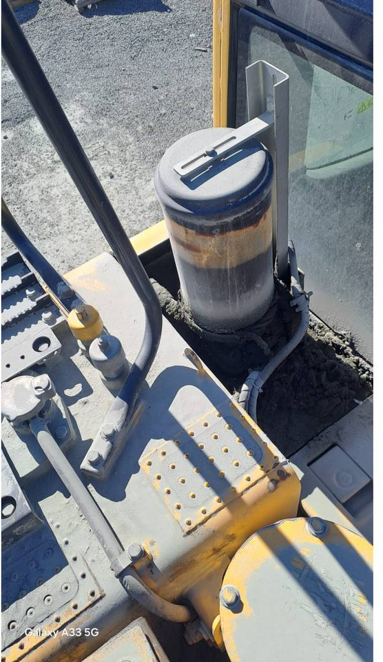 Pásové rýpadlo KOMATSU PC700LC: obrázek 13