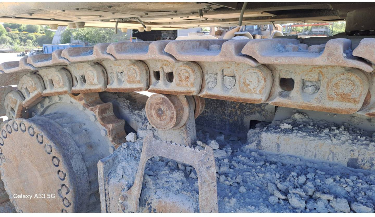 Pásové rýpadlo KOMATSU PC700LC: obrázek 29