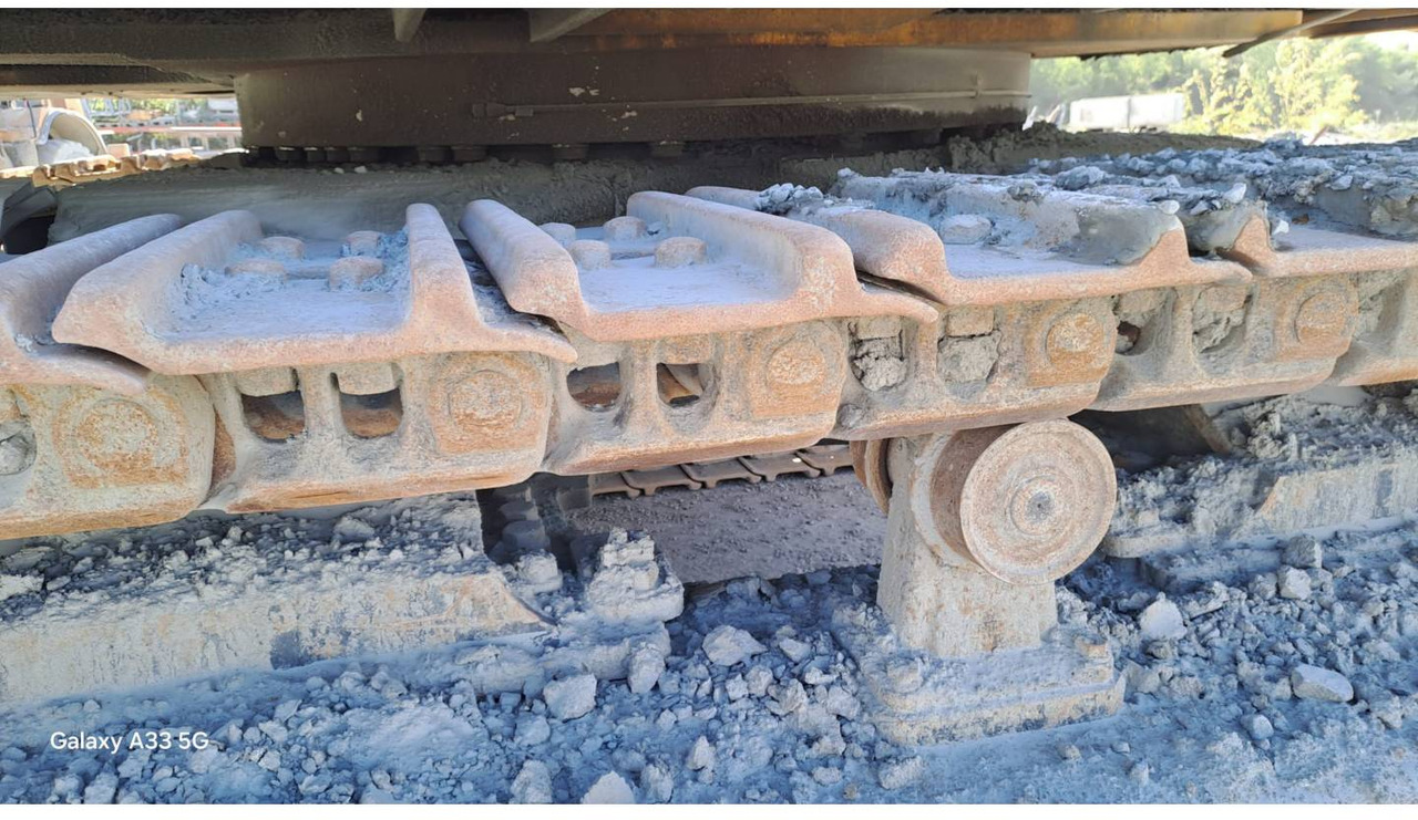 Pásové rýpadlo KOMATSU PC700LC: obrázek 28