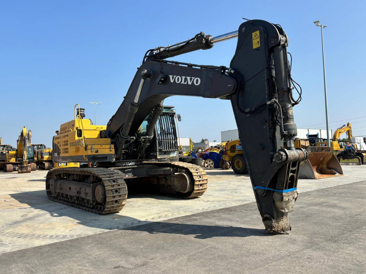 VOLVO CONSTRUCTION EQUIPMENT EC700 CL - Pásové rýpadlo: obrázek 1 VOLVO CONSTRUCTION EQUIPMENT EC700 CL - Pásové rýpadlo: obrázek 1