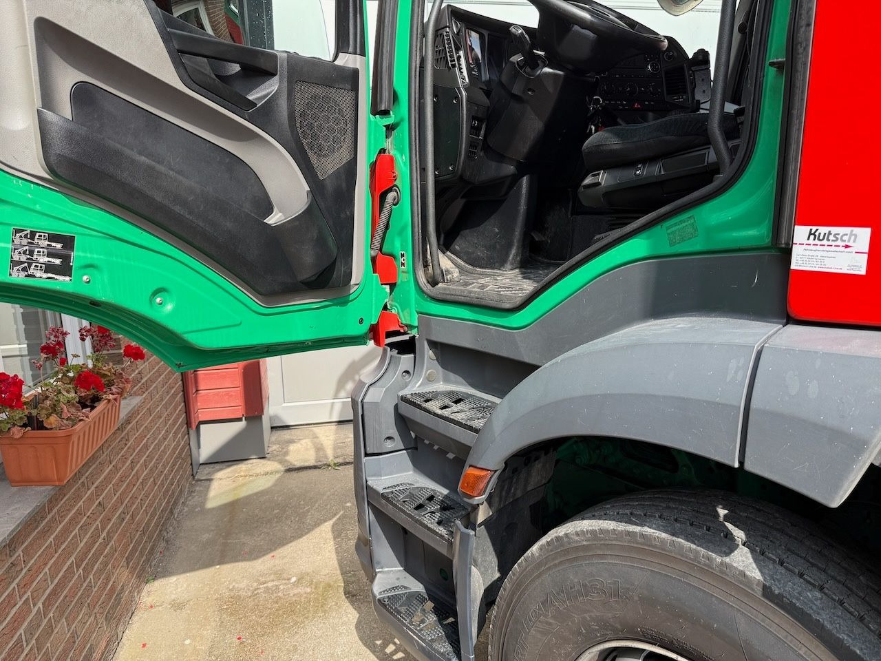 Nákladní automobil valníkový/ Plošinový, Auto s hydraulickou rukou Mercedes-Benz Antos 1832L mit Palfinger PK 12001L Heckkran: obrázek 18