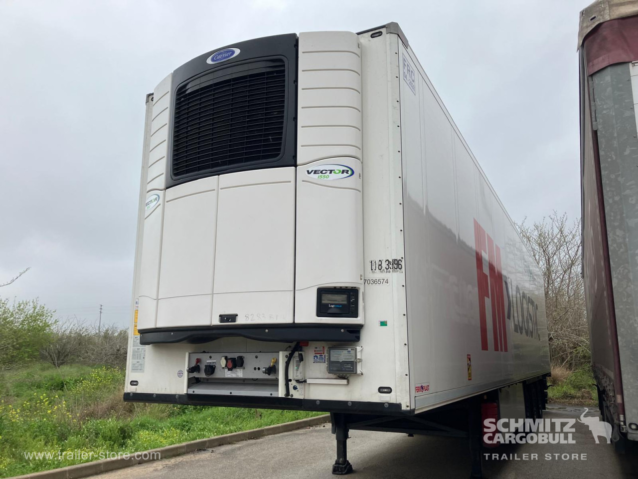 SCHMITZ Semiremolque Frigo Standard Double deck - Izotermický návěs: obrázek 1 SCHMITZ Semiremolque Frigo Standard Double deck - Izotermický návěs: obrázek 1