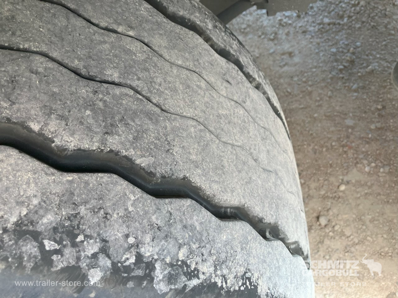 SCHMITZ Semiremolque Frigo Standard - Izotermický návěs: obrázek 3 SCHMITZ Semiremolque Frigo Standard - Izotermický návěs: obrázek 3