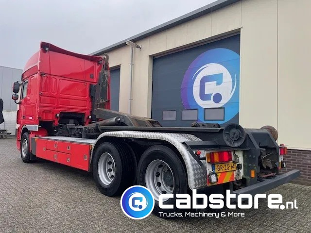 DAF XF 105 .460 FAS Euro 5 - Haakarmsysteem - Hooklift - Abrolkipper - Year 2006 - TUV 05-2025 - Hákový nosič kontejnerů: obrázek 4 DAF XF 105 .460 FAS Euro 5 - Haakarmsysteem - Hooklift - Abrolkipper - Year 2006 - TUV 05-2025 - Hákový nosič kontejnerů: obrázek 4