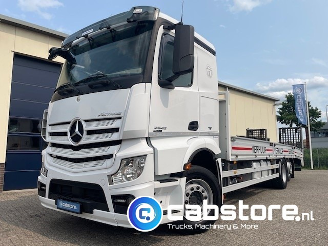 Mercedes-Benz ACTROS Mercedes Benz Actros 2642 6x2 Euro 6 oprijwagen - Bouwjaar 2012 - Volledig luchtgeveerd - Hydraulische rampen - Liftas - APK 11-2025 !! - Laadvermogen - Přepravník automobilů: obrázek 2 Mercedes-Benz ACTROS Mercedes Benz Actros 2642 6x2 Euro 6 oprijwagen - Bouwjaar 2012 - Volledig luchtgeveerd - Hydraulische rampen - Liftas - APK 11-2025 !! - Laadvermogen - Přepravník automobilů: obrázek 2
