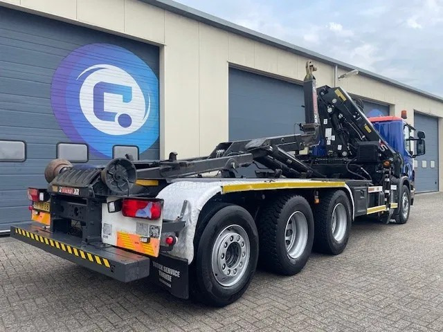 Scania P380 LB 8x4*4 HNA Euro 5 - HIAB 211 E-3 Hipro Crane with remote control + Multilift XR26S61 Hooklift - Year 2009 - Km 336.501 !! - Good condition - Auto s hydraulickou rukou: obrázek 4 Scania P380 LB 8x4*4 HNA Euro 5 - HIAB 211 E-3 Hipro Crane with remote control + Multilift XR26S61 Hooklift - Year 2009 - Km 336.501 !! - Good condition - Auto s hydraulickou rukou: obrázek 4
