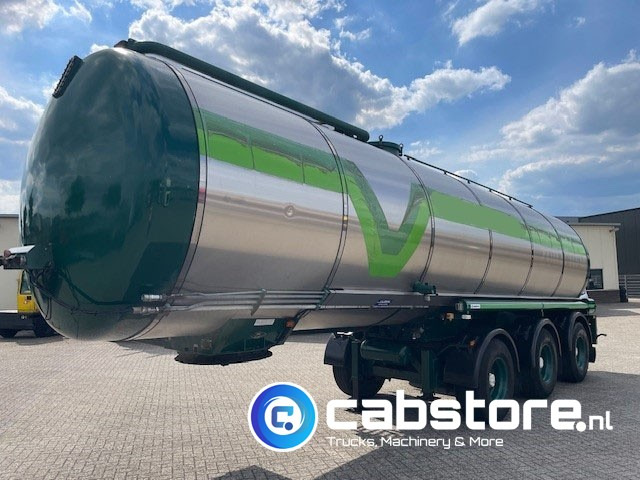 Lako T343 Tank-trailer LAKO T343 Tankoplegger RVS - Bouwjaar 2000 - SAF assen - Gestuurd - Laadvermogen 34.880 kg - Cisternový přívěs: obrázek 2 Lako T343 Tank-trailer LAKO T343 Tankoplegger RVS - Bouwjaar 2000 - SAF assen - Gestuurd - Laadvermogen 34.880 kg - Cisternový přívěs: obrázek 2