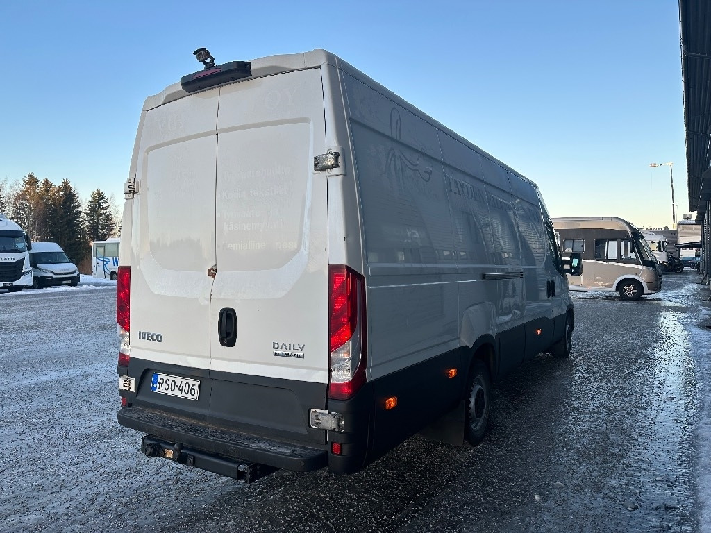 Iveco Daily 35S13 A8 16m3 - Furgon: obrázek 4 Iveco Daily 35S13 A8 16m3 - Furgon: obrázek 4