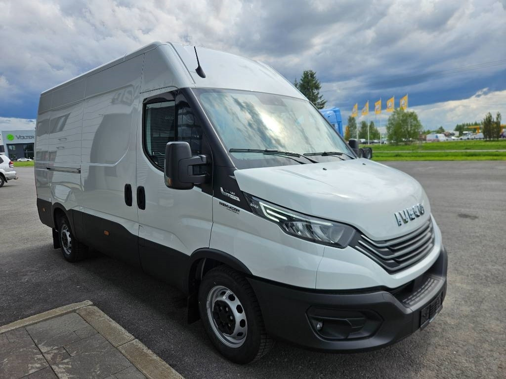 Iveco Daily 35S16 A8 12m3 - Furgon: obrázek 2 Iveco Daily 35S16 A8 12m3 - Furgon: obrázek 2