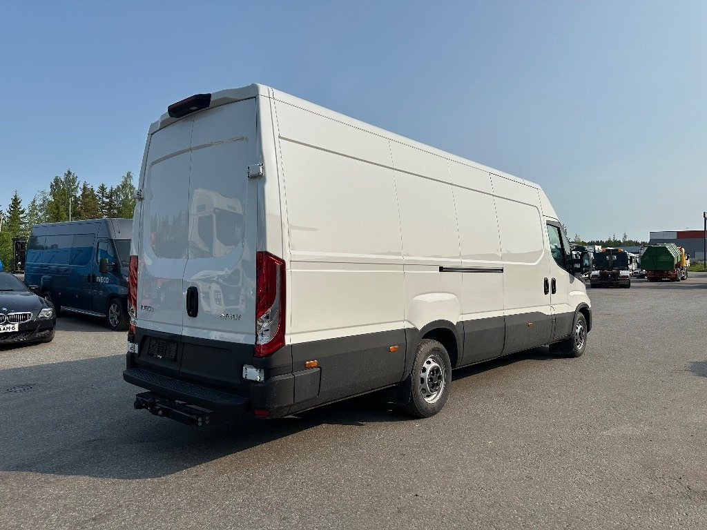 Iveco Daily 35S16A8 16m3 - Furgon: obrázek 3 Iveco Daily 35S16A8 16m3 - Furgon: obrázek 3