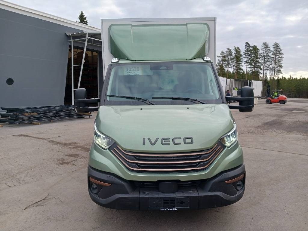 Iveco Daily 35S18A8 - Furgon: obrázek 4 Iveco Daily 35S18A8 - Furgon: obrázek 4