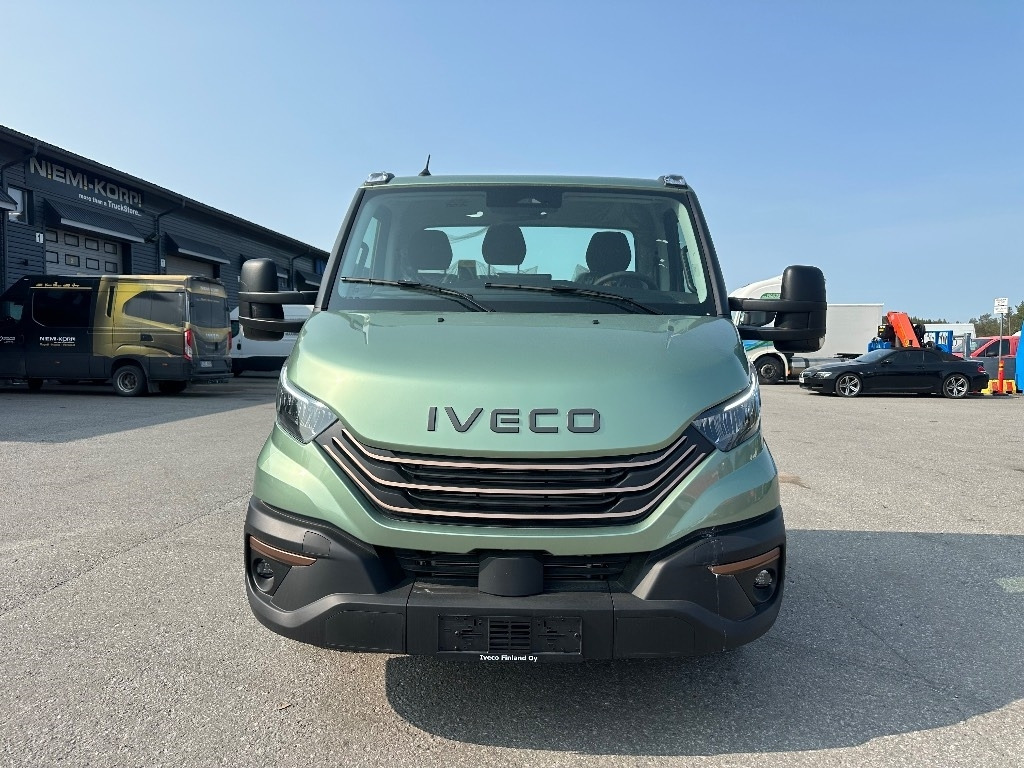 Iveco Daily 35S18A8 alusta - Furgon: obrázek 2 Iveco Daily 35S18A8 alusta - Furgon: obrázek 2