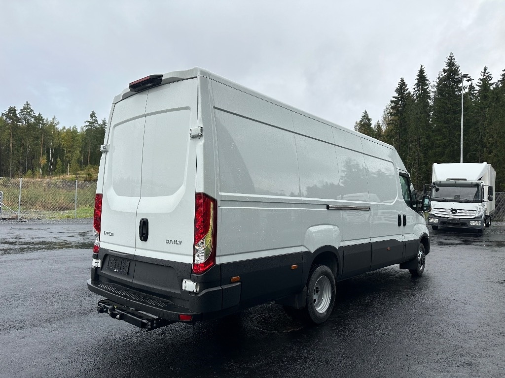Iveco Daily 50C18A8 16m3 - Furgon: obrázek 4 Iveco Daily 50C18A8 16m3 - Furgon: obrázek 4