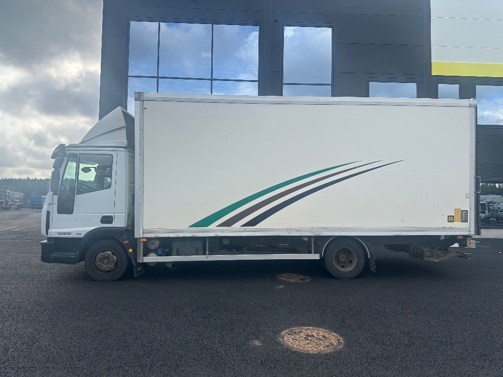 Iveco Eurocargo 100 E22 - Skříňový nákladní auto: obrázek 5 Iveco Eurocargo 100 E22 - Skříňový nákladní auto: obrázek 5