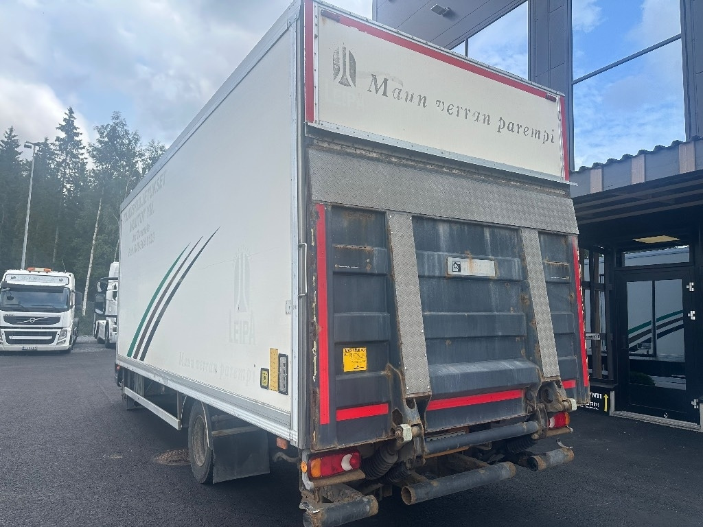 Iveco Eurocargo 100 E22 - Skříňový nákladní auto: obrázek 4 Iveco Eurocargo 100 E22 - Skříňový nákladní auto: obrázek 4