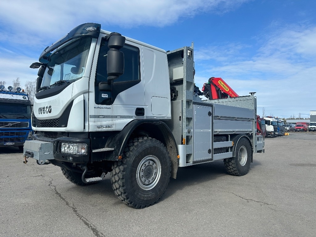 Iveco Eurocargo ML150E28 4x4 sähkölaitos varustein - Auto s hydraulickou rukou: obrázek 1 Iveco Eurocargo ML150E28 4x4 sähkölaitos varustein - Auto s hydraulickou rukou: obrázek 1