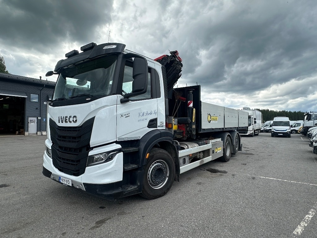 Iveco S-Way AD 260S48 - Auto s hydraulickou rukou: obrázek 1 Iveco S-Way AD 260S48 - Auto s hydraulickou rukou: obrázek 1