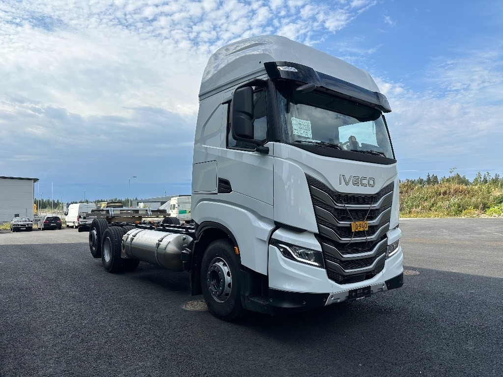 Iveco S-Way AS26S50 NP 2xLNG 6x2*4 - Podvozek s kabinou: obrázek 3 Iveco S-Way AS26S50 NP 2xLNG 6x2*4 - Podvozek s kabinou: obrázek 3