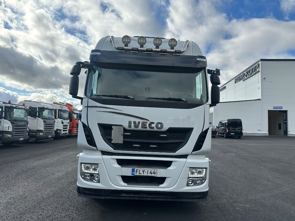 Iveco Stralis 8x4*4 - Hákový nosič kontejnerů: obrázek 2 Iveco Stralis 8x4*4 - Hákový nosič kontejnerů: obrázek 2