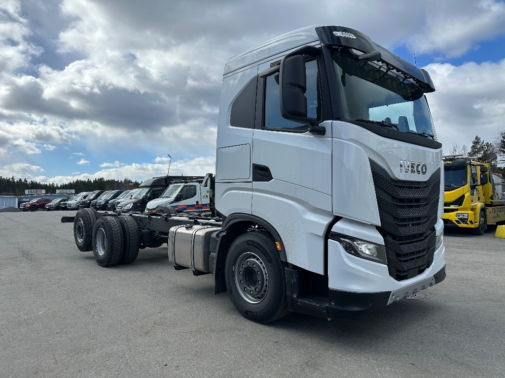 Iveco X-Way AS260X530 heti toimitukseen - Podvozek s kabinou: obrázek 3 Iveco X-Way AS260X530 heti toimitukseen - Podvozek s kabinou: obrázek 3