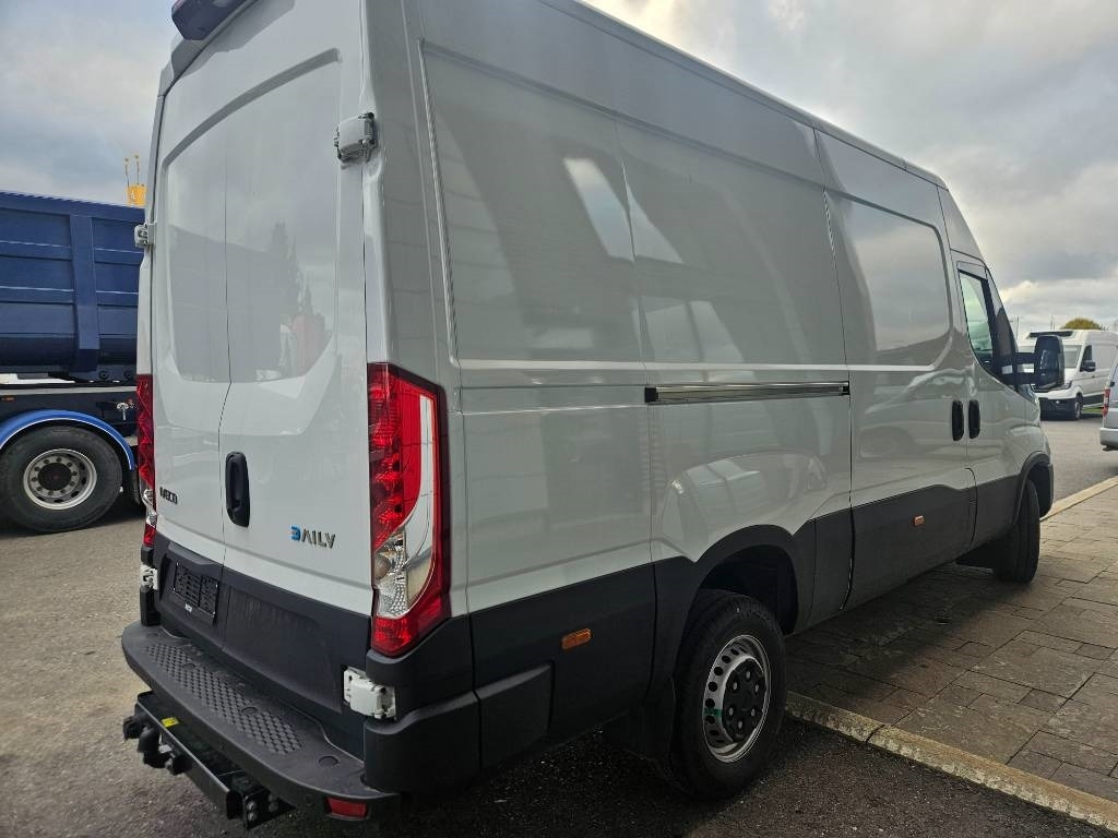 Iveco eDaily 42S14 12m3 - Furgon, Elektrická dodávka: obrázek 3 Iveco eDaily 42S14 12m3 - Furgon, Elektrická dodávka: obrázek 3