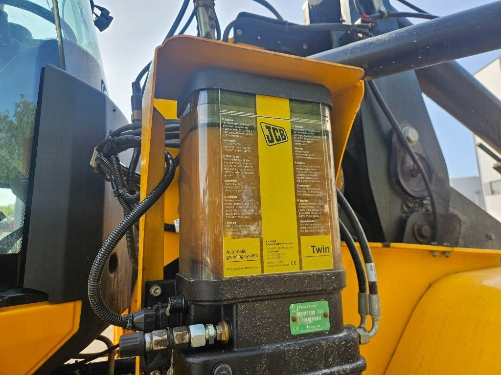 Kolový nakladač JCB 437 S5 HT Loadmaster vaaka: obrázek 10