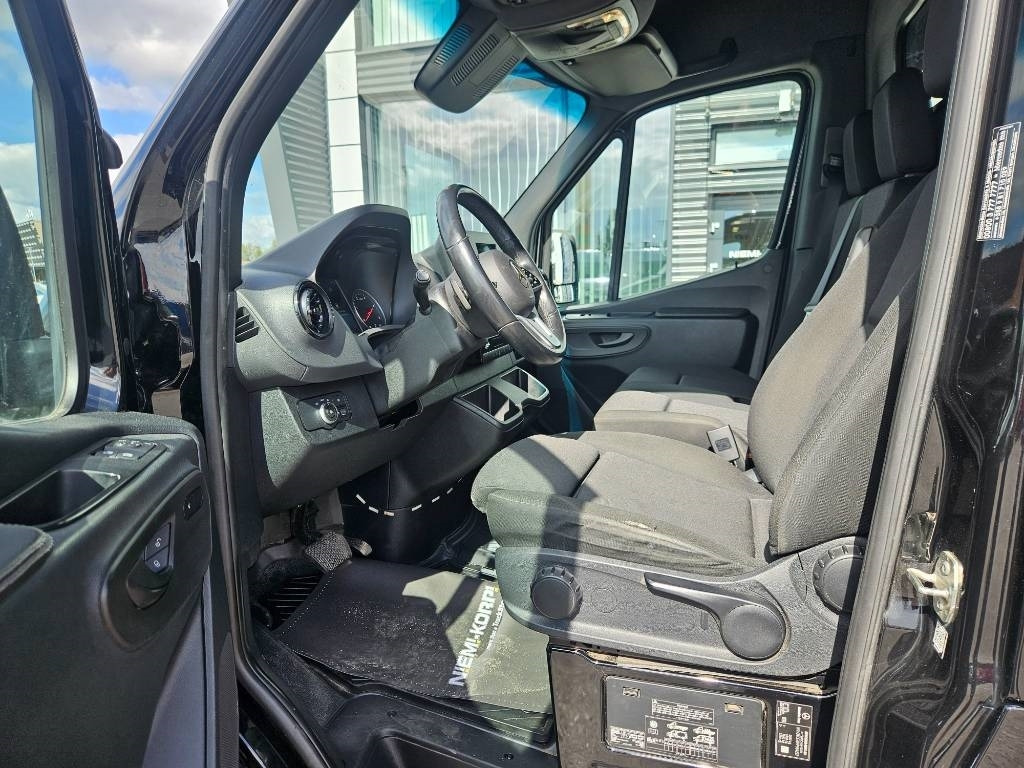 Furgon Mercedes-Benz Sprinter 317 RWD: obrázek 6