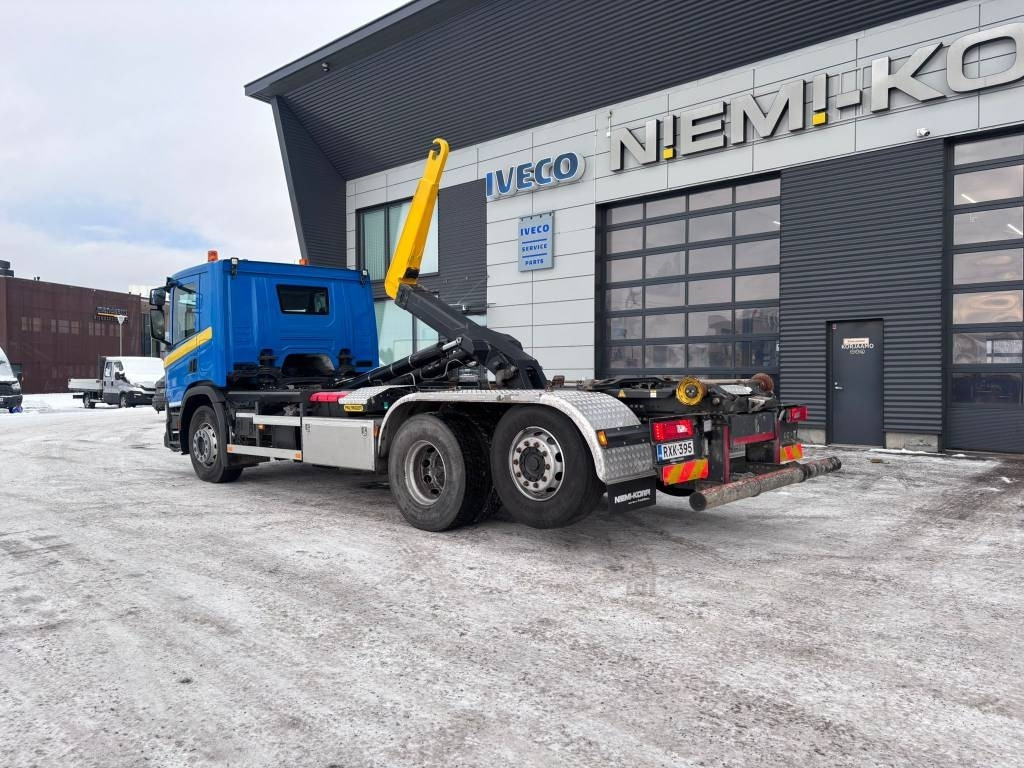 Scania P 360 - Hákový nosič kontejnerů: obrázek 3 Scania P 360 - Hákový nosič kontejnerů: obrázek 3