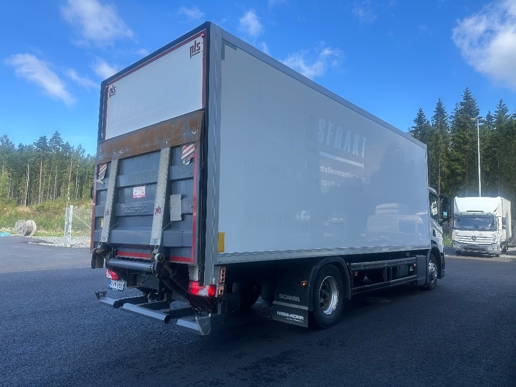 Scania P250 - Skříňový nákladní auto: obrázek 4 Scania P250 - Skříňový nákladní auto: obrázek 4