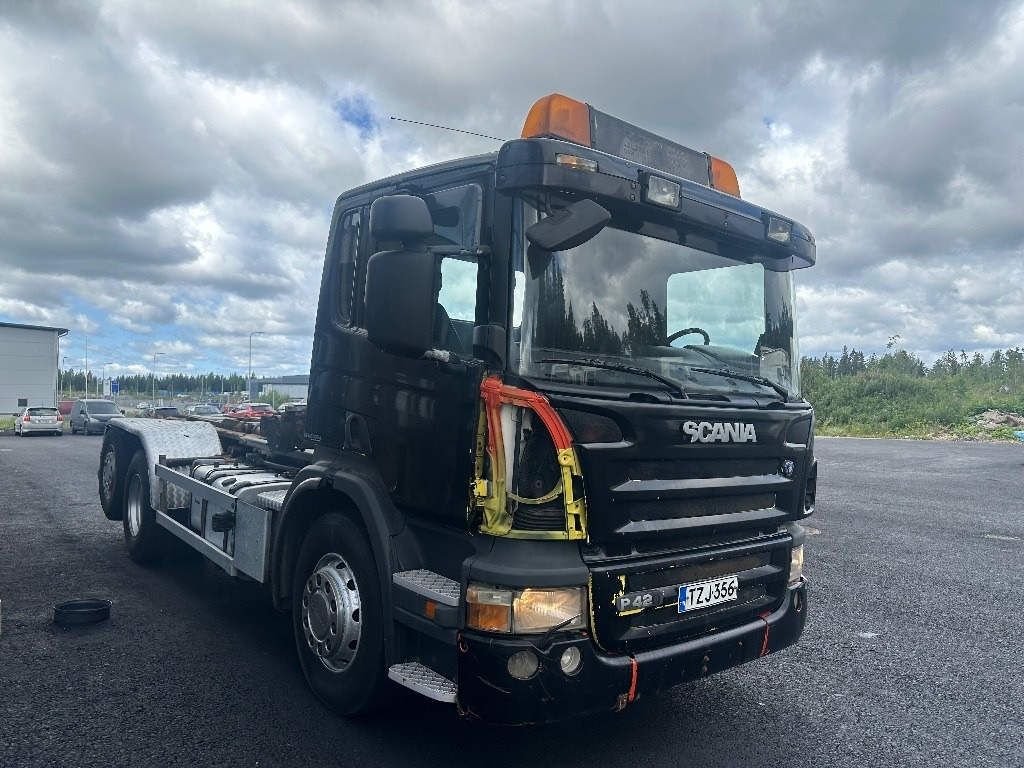 Scania P420 6x2*4 - Hákový nosič kontejnerů: obrázek 2 Scania P420 6x2*4 - Hákový nosič kontejnerů: obrázek 2