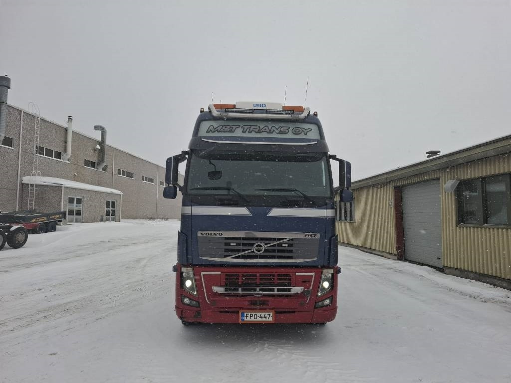 Volvo FH16 700 8x4 XXL GLOBE + Faymonville 4aks kehto - Tahač: obrázek 2 Volvo FH16 700 8x4 XXL GLOBE + Faymonville 4aks kehto - Tahač: obrázek 2