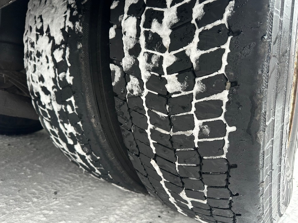 Volvo FH 13 500hv 8x4*4 - Auto s hydraulickou rukou: obrázek 4 Volvo FH 13 500hv 8x4*4 - Auto s hydraulickou rukou: obrázek 4