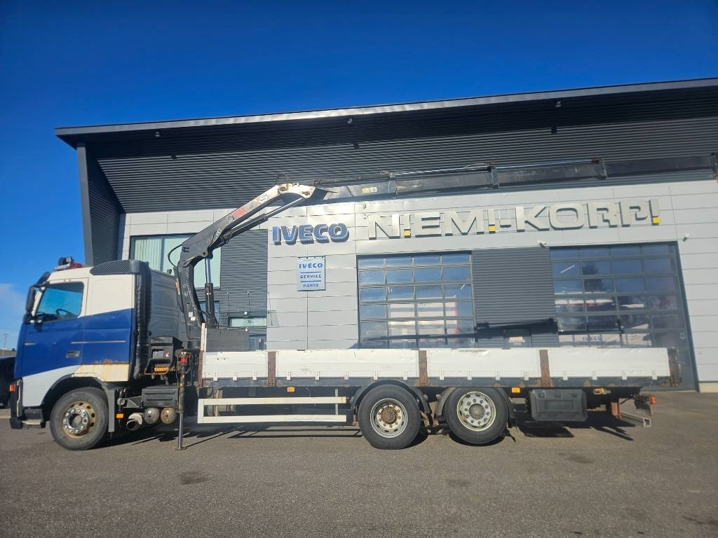 Volvo FH12 6x2 Hiab 166 kympitys 2029 asti - Auto s hydraulickou rukou: obrázek 5 Volvo FH12 6x2 Hiab 166 kympitys 2029 asti - Auto s hydraulickou rukou: obrázek 5