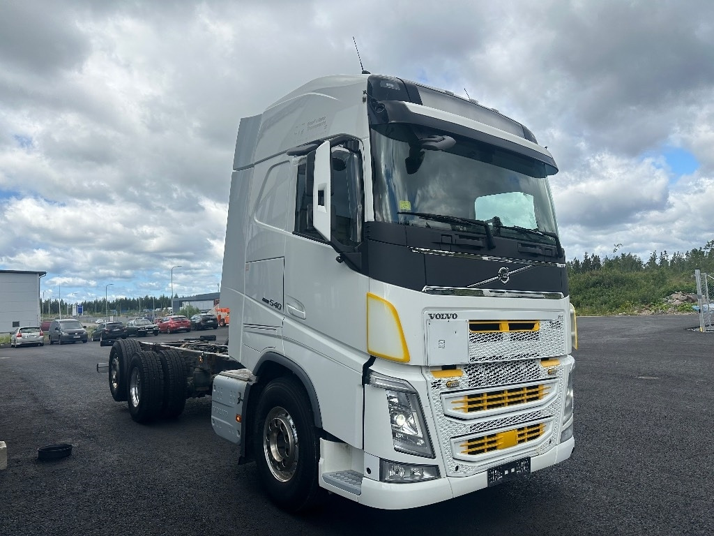 Volvo FH13 540 6x2*4 - Podvozek s kabinou: obrázek 2 Volvo FH13 540 6x2*4 - Podvozek s kabinou: obrázek 2