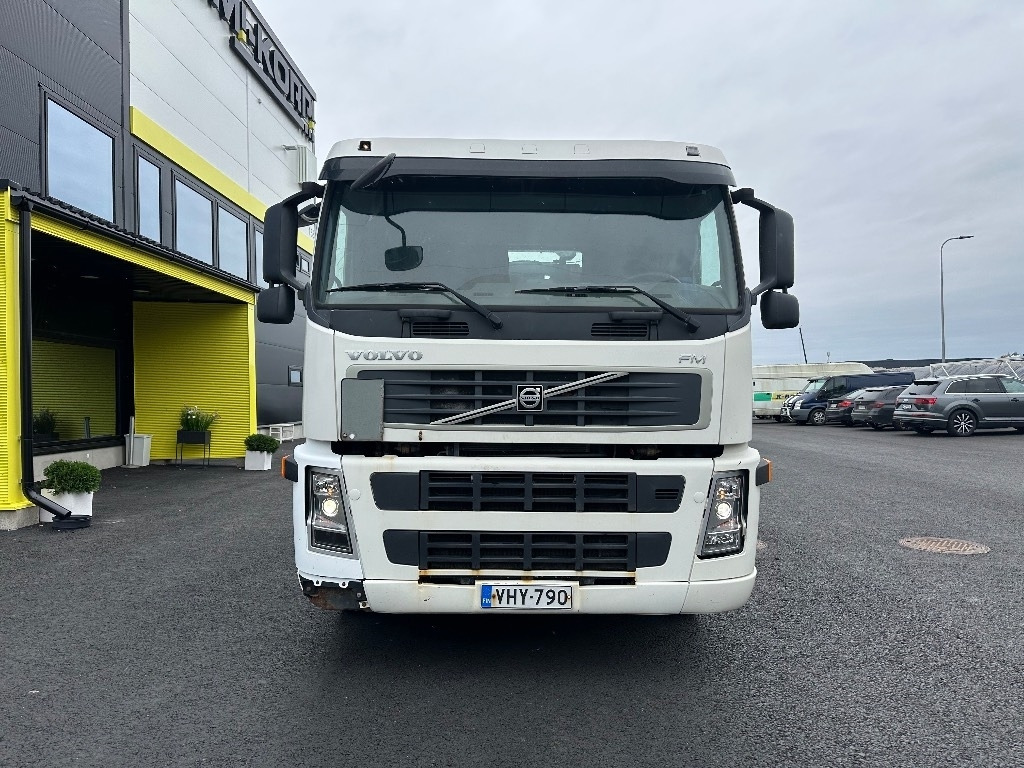 Volvo FM9 4x2 vaijerilaitteilla - Ramenový nosič kontajnerov: obrázek 2 Volvo FM9 4x2 vaijerilaitteilla - Ramenový nosič kontajnerov: obrázek 2