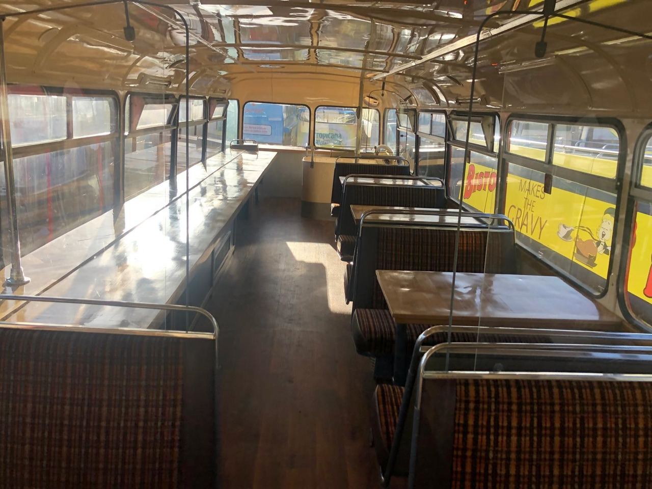 Bristol MOBILE BAR CAFE or RESTAURANT - Dvoupatrový autobus: obrázek 4 Bristol MOBILE BAR CAFE or RESTAURANT - Dvoupatrový autobus: obrázek 4