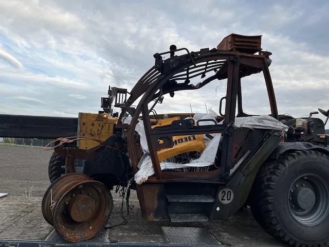 Teleskopický manipulátor LIEBHERR T55-7S: obrázek 17 Teleskopický manipulátor LIEBHERR T55-7S: obrázek 17