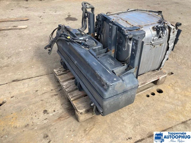 Scania 2173142 Adblue tank - Nádrž na AdBlue pro Nákladní auto: obrázek 1 Scania 2173142 Adblue tank - Nádrž na AdBlue pro Nákladní auto: obrázek 1