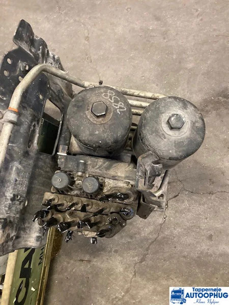 Scania APS Air dryer P/N: 2440300 - Elektrický systém pro Nákladní auto: obrázek 2 Scania APS Air dryer P/N: 2440300 - Elektrický systém pro Nákladní auto: obrázek 2