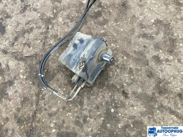 Scania Cab tilt P/N: 1720927 – 2204435 / 1794907 - Kabina a interiér pro Nákladní auto: obrázek 1 Scania Cab tilt P/N: 1720927 – 2204435 / 1794907 - Kabina a interiér pro Nákladní auto: obrázek 1