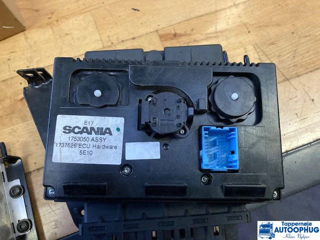 Scania ECU GMS P/N: 2148226 / 2559113 - Řídicí blok pro Nákladní auto: obrázek 2 Scania ECU GMS P/N: 2148226 / 2559113 - Řídicí blok pro Nákladní auto: obrázek 2