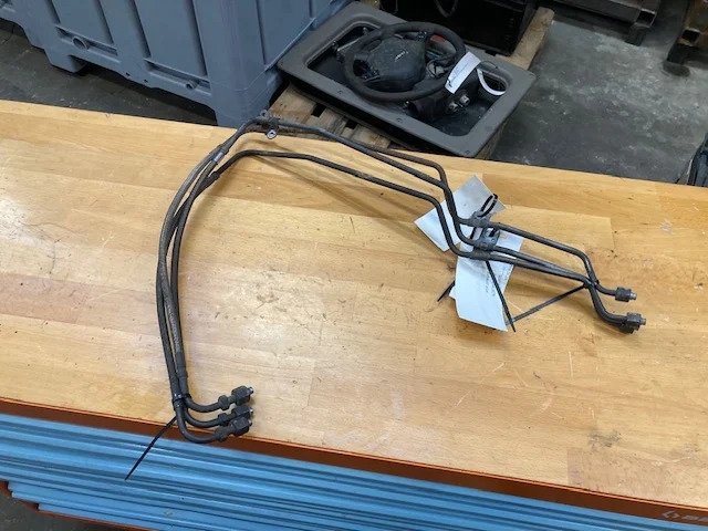 Scania Exhaust pipe – Scania 2442879 - Motor a díly pro Nákladní auto: obrázek 1 Scania Exhaust pipe – Scania 2442879 - Motor a díly pro Nákladní auto: obrázek 1